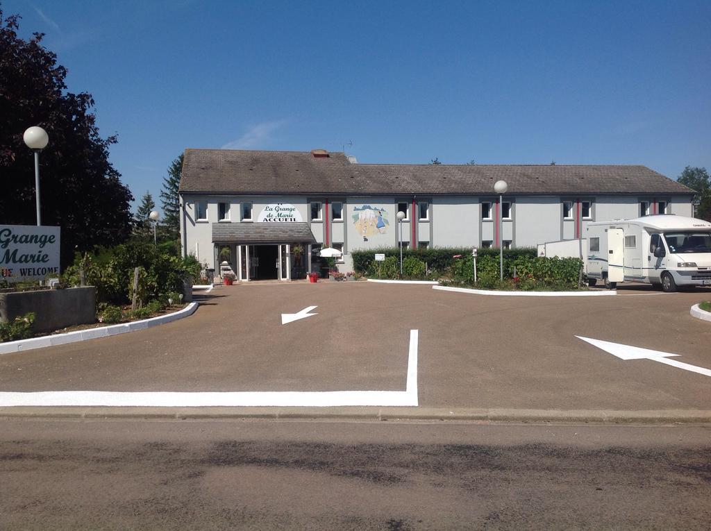La Grange De Marie Hotel Nitry Buitenkant foto